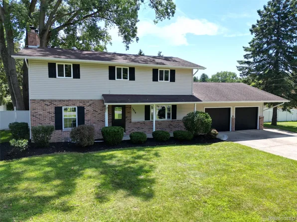 1804 E Curtis Rd, Birch Run, MI 48415