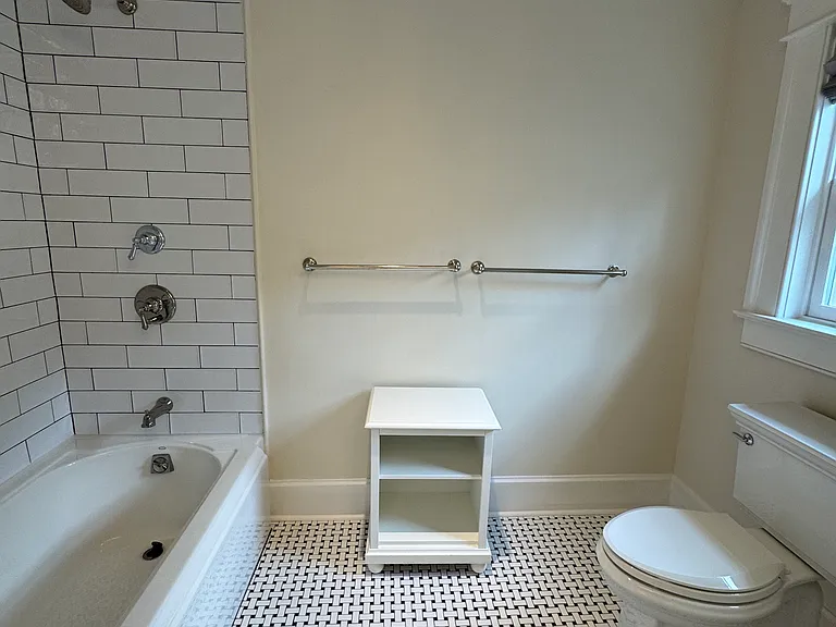 277 Prospect Pl NE — Photo 48