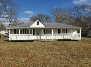 60 Rugby Dr, Shirley, NY 11967