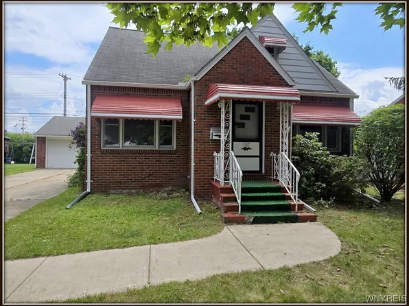 107 Singer Dr, Buffalo, NY 14224