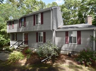 10 Hawk Ln, Sharon, MA 02067