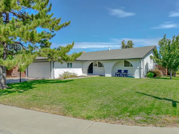 451 Placer Pl, Woodland, CA 95695