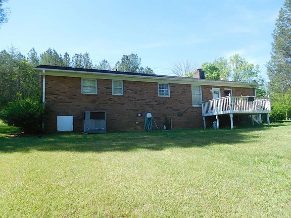 3rd image of 429 Brick House Rd