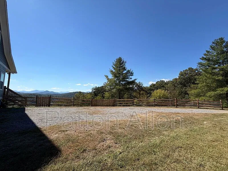 3 bed, 2.5 bath, $2,595 — Photo 3