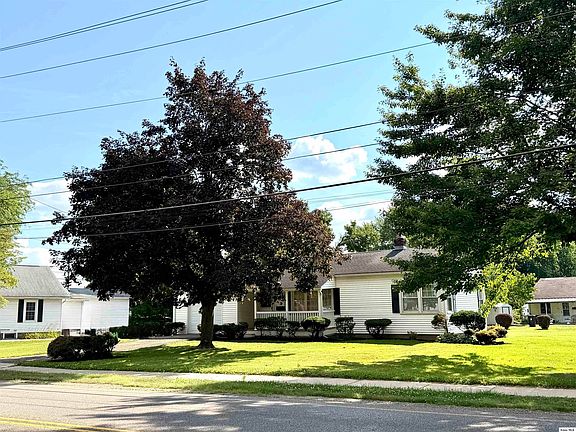 3rd image of 805 Newark Rd