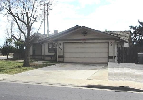 1st image of 1660 E Gerald Ave
