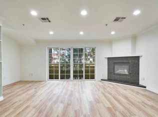 1133 S Hoover St APT 102, Los Angeles, CA 90006
