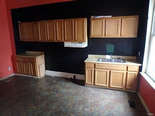 5th image of 4034 Nebraska Ave