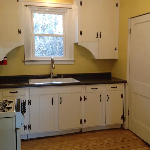 82 W Carpenter St #A Photo 1