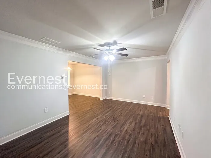 5231 Hanover St — Photo 6