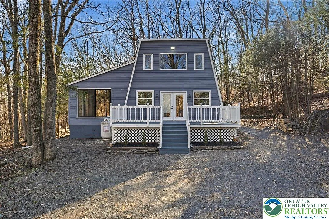 3257 Trafalgar Ave photo 1