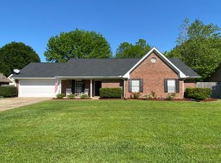 54 N Butternut Dr, Columbus, MS 39705