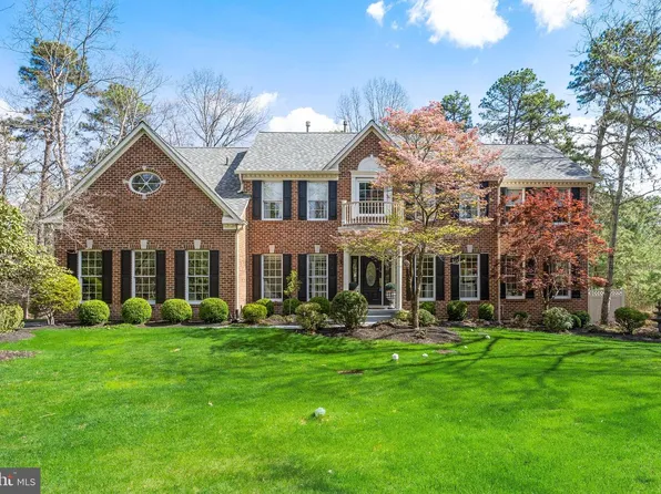 9 Aster Ct, Medford, NJ 08055