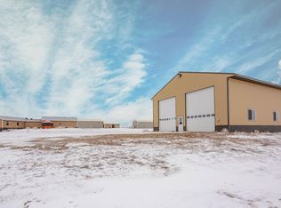 5709 Freedom Ln, Williston, ND 58801