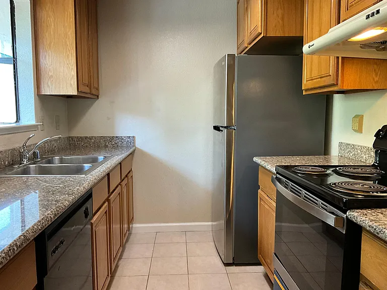6915 Chantel Ct — Photo 1