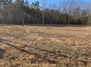 2 Sandy Hill Rd, Courtland, VA 23837