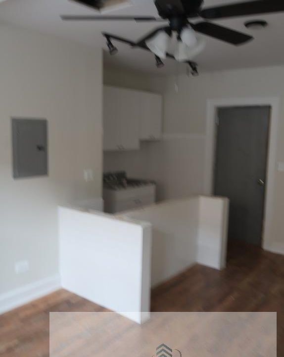 1st image of 4915 W Belle Plaine Ave #1-G