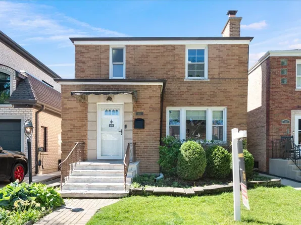 3011 W Jarvis Ave, Chicago, IL 60645
