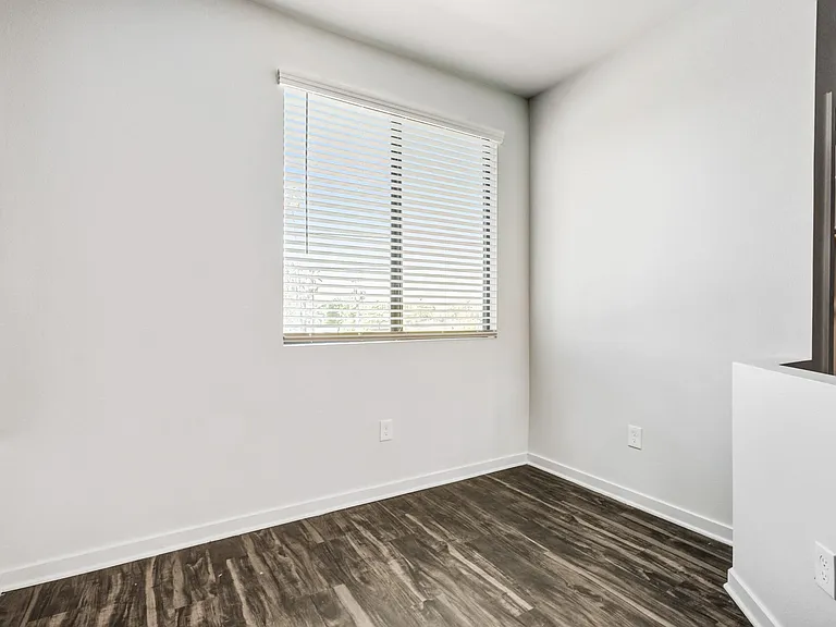 Imperial — Photo 9