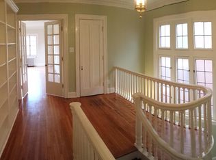 859 Bryden Rd, Columbus, OH 43205