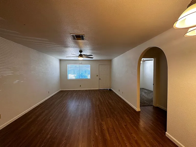 3551 N Verdugo Rd — Photo 4