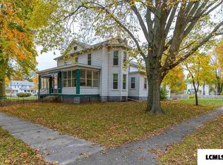 126 Delavan St, Lincoln, IL 62656