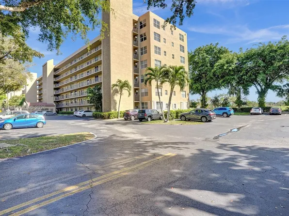 4570 NW 18th Ave APT 202, Pompano Beach, FL 33064