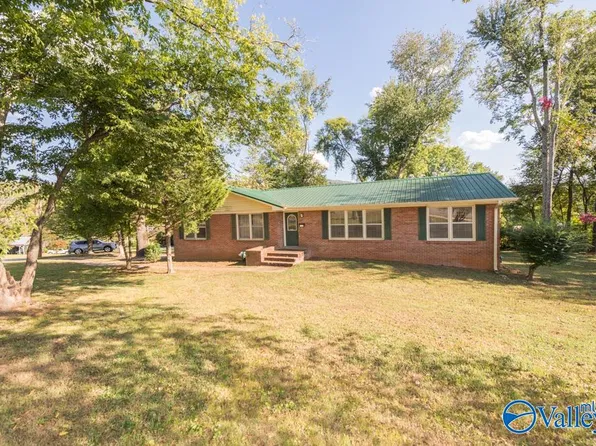 825 Watts Dr SE, Huntsville, AL 35801