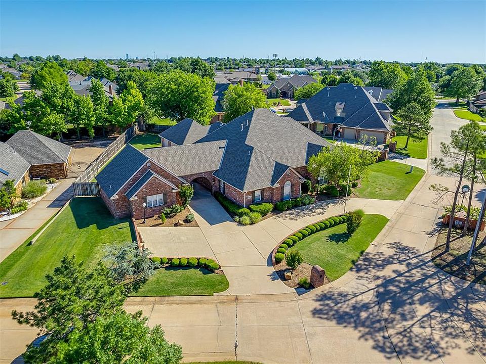 1st image of 2301 Tuttington Cir