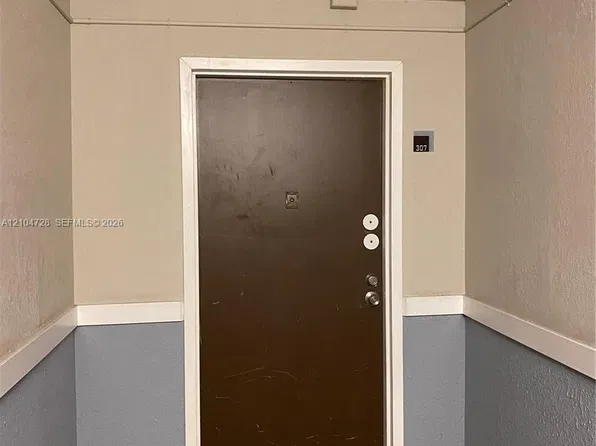 486 NW 165th Street Rd APT B307, Miami, FL 33169