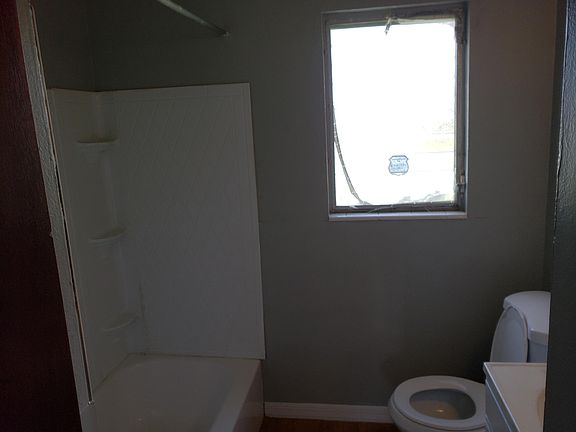 5th image of 508 Mohawk Ave