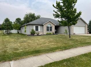 250 Broadmore Cir, Angola, IN 46703