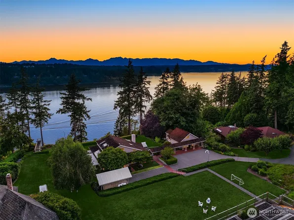7761 Hansen Road NE, Bainbridge Island, WA 98110