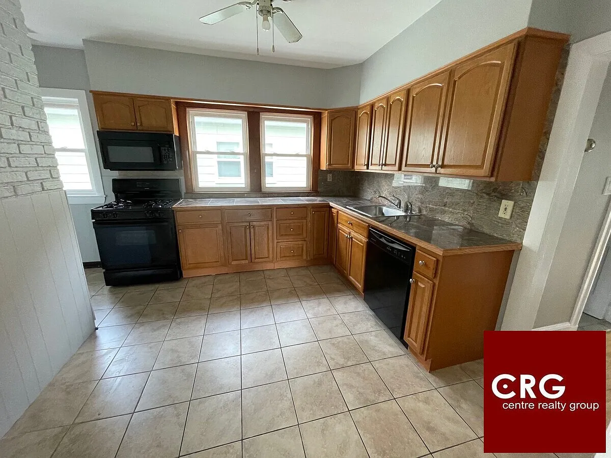 5 bed, 2.0 bath, 1500 sqft, $6,950 — Photo 3