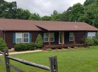 422 Padgetts Hill Rd, Natural Bridge, VA 24578
