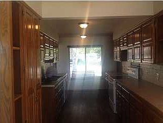5th image of 17 Angelina Dr