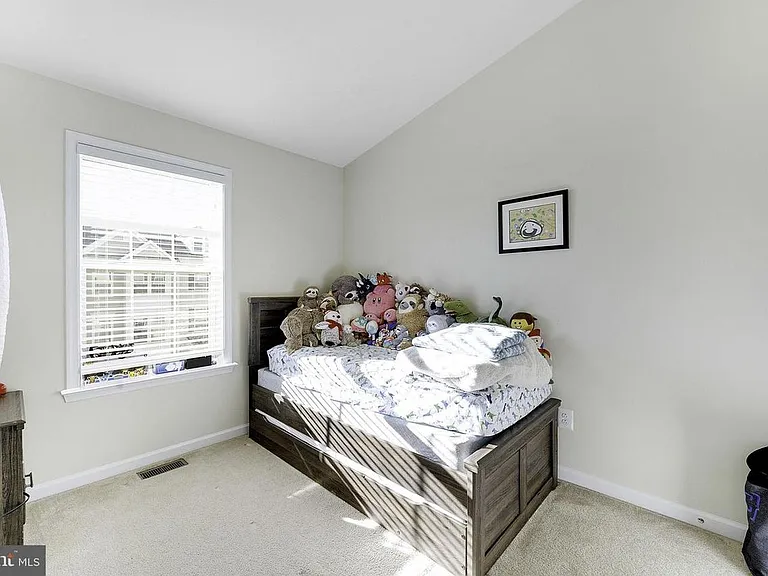 242 Schramm Loop — Photo 11