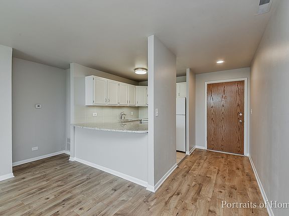 2nd image of 1811 Four Lakes Ave APT 4H