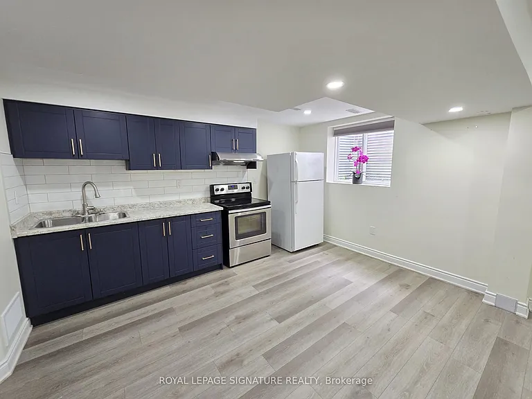 68 Mullis Cres #BASEMENT — Photo 1