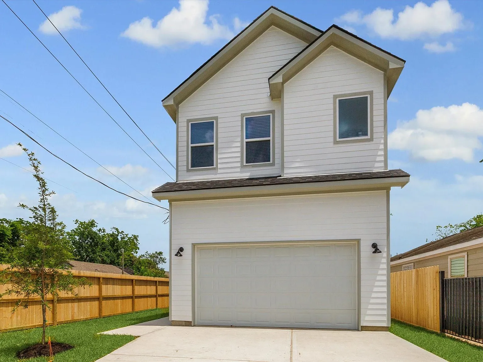 3 bed, 2.5 bath, 2283 sqft, $2,750 — Photo 3