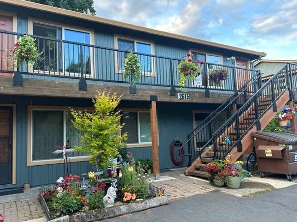 2615 SE Division St, Portland, OR