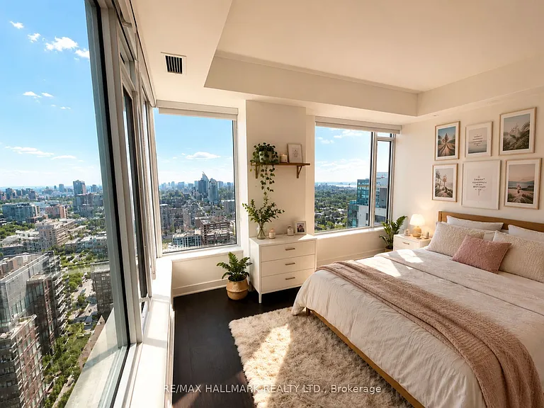 11 Yorkville Ave #3502 — Photo 7