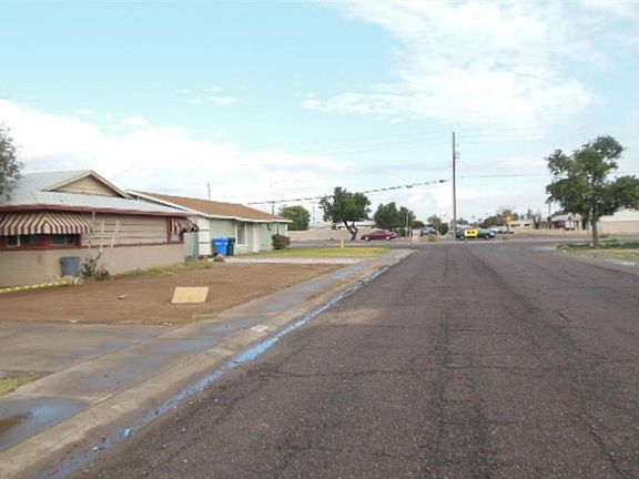 4th image of 4013 N 48th Ave
