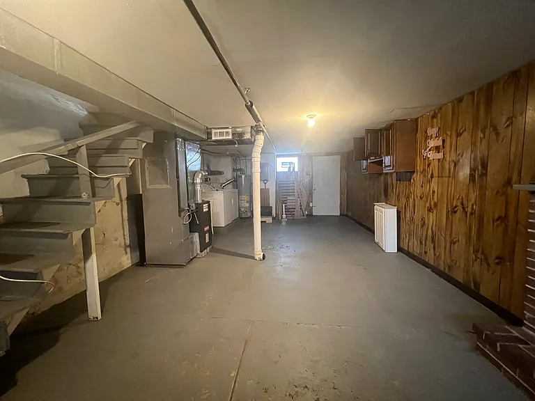 4614 Lansing St — Photo 14