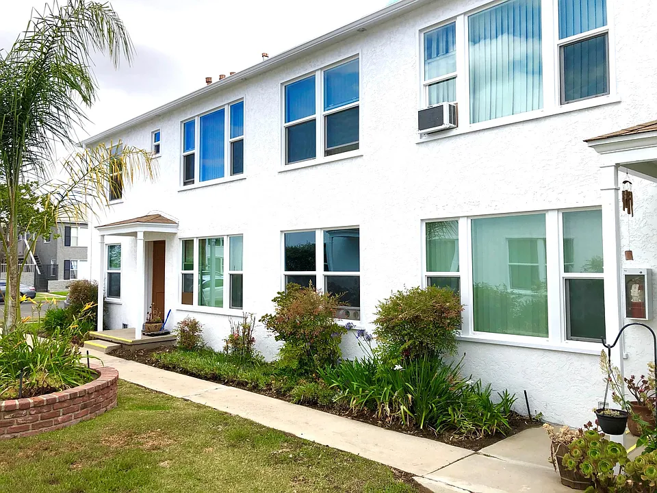 4470 N Banner Dr #3