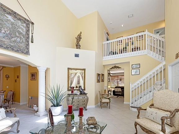 3rd image of 785 NW 131st Avenue