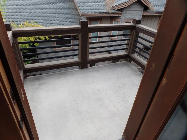 958 Modesto Ave #B — Photo 8