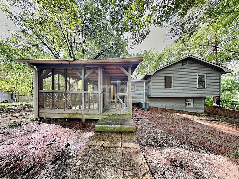 3664 Stonewall Dr NW — Photo 20