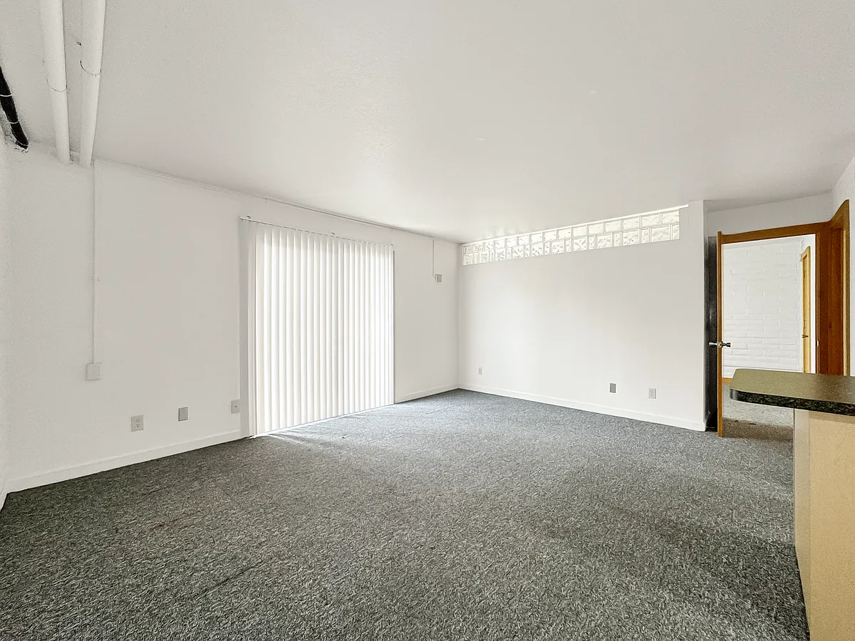 Building Photo - 137 Dotson Dr #101