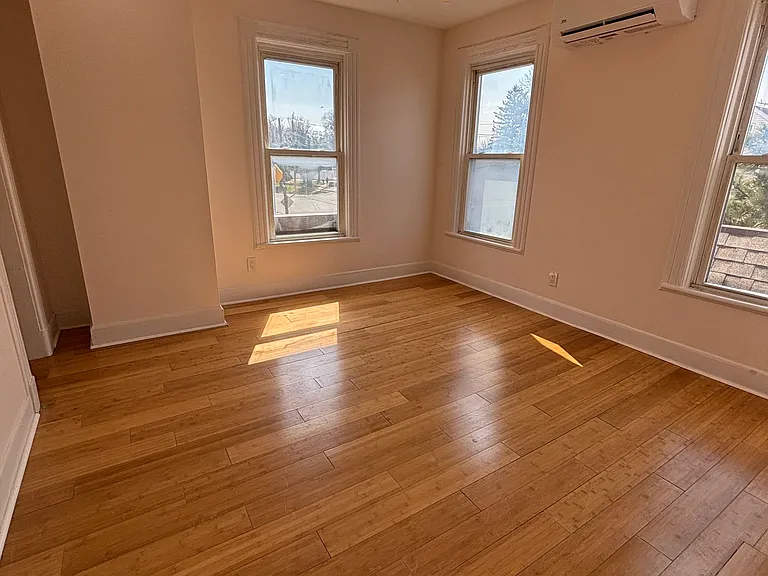 301 Amsterdam Ave #2 — Photo 6